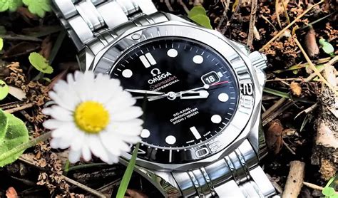 how to change date in omega seamaster|Omega Seamaster instructions.